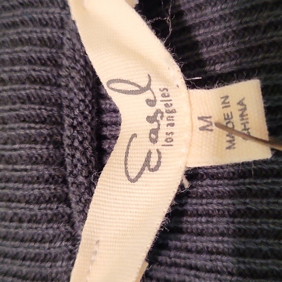 Easel Sweater - Picture 2 of 4